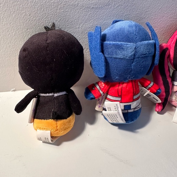 A mixed bag of Hallmark itty bitty misfits, prime for the picking 🩷💙 - Picture 4 of 6